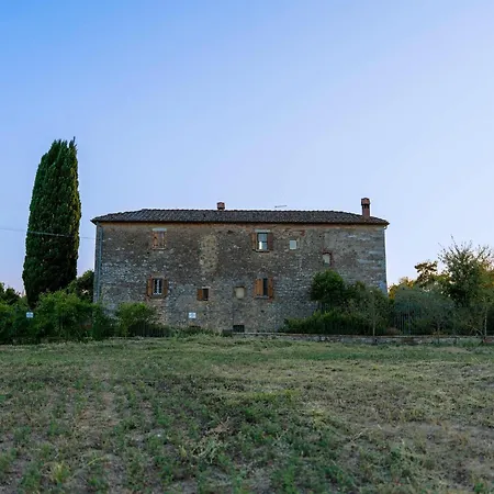 Farmhouse With Spacious Garden And Pool *