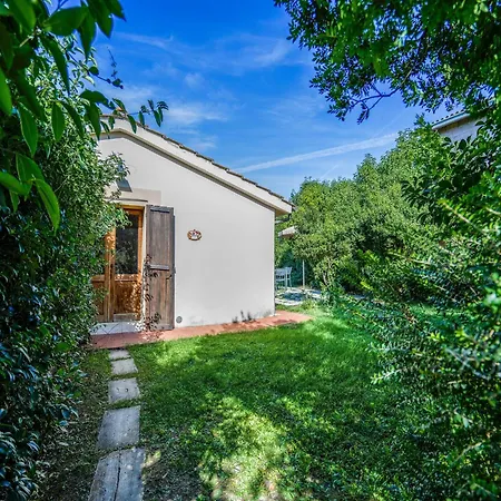 Holiday home Farmhouse With Spacious Garden And Pool *