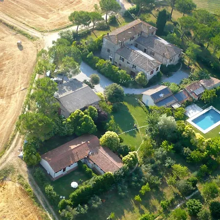 Farmhouse With Spacious Garden And Pool *