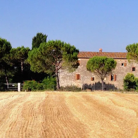 Farmhouse With Spacious Garden And Pool Дом отдыха *